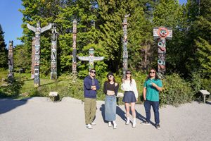 VANCOUVERGALLERY-CEM2330