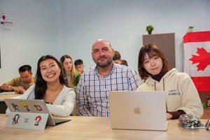 VANCOUVERGALLERY-CEM2343