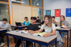 VANCOUVERGALLERY-CEM2351